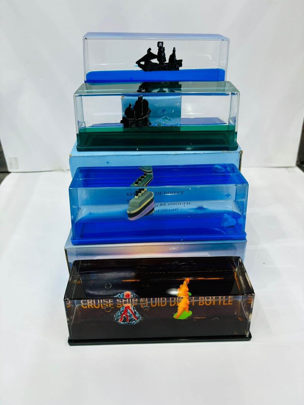 Dashboard Cruise Ship, Design Bottle